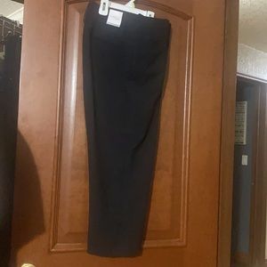 Company Ellen Tracy size 12 Elegant capris NWT
